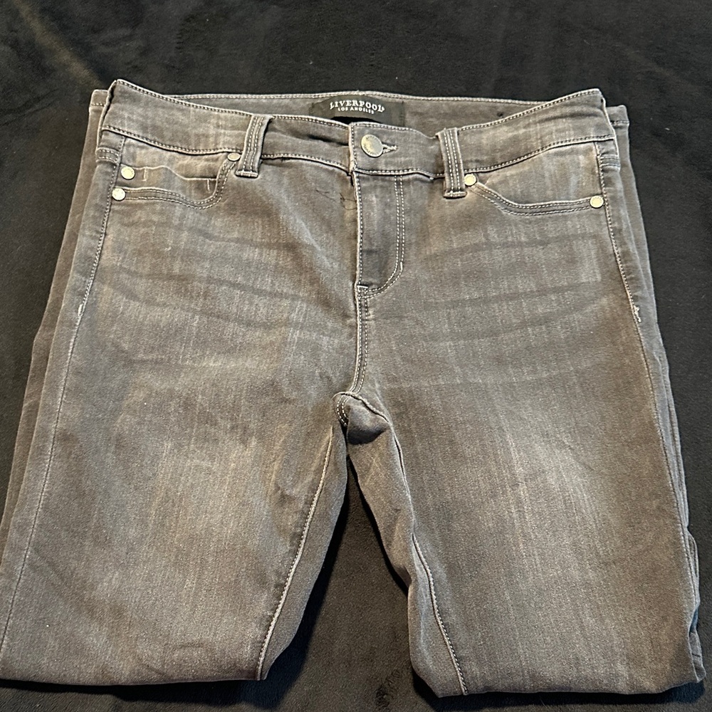 Liverpool Women's Skinny Jeans in Faded Gray